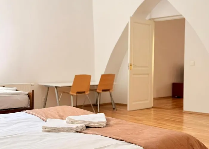 Dictumfactum Noble Old Town *