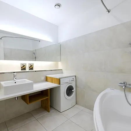 Dictumfactum Noble Old Town *